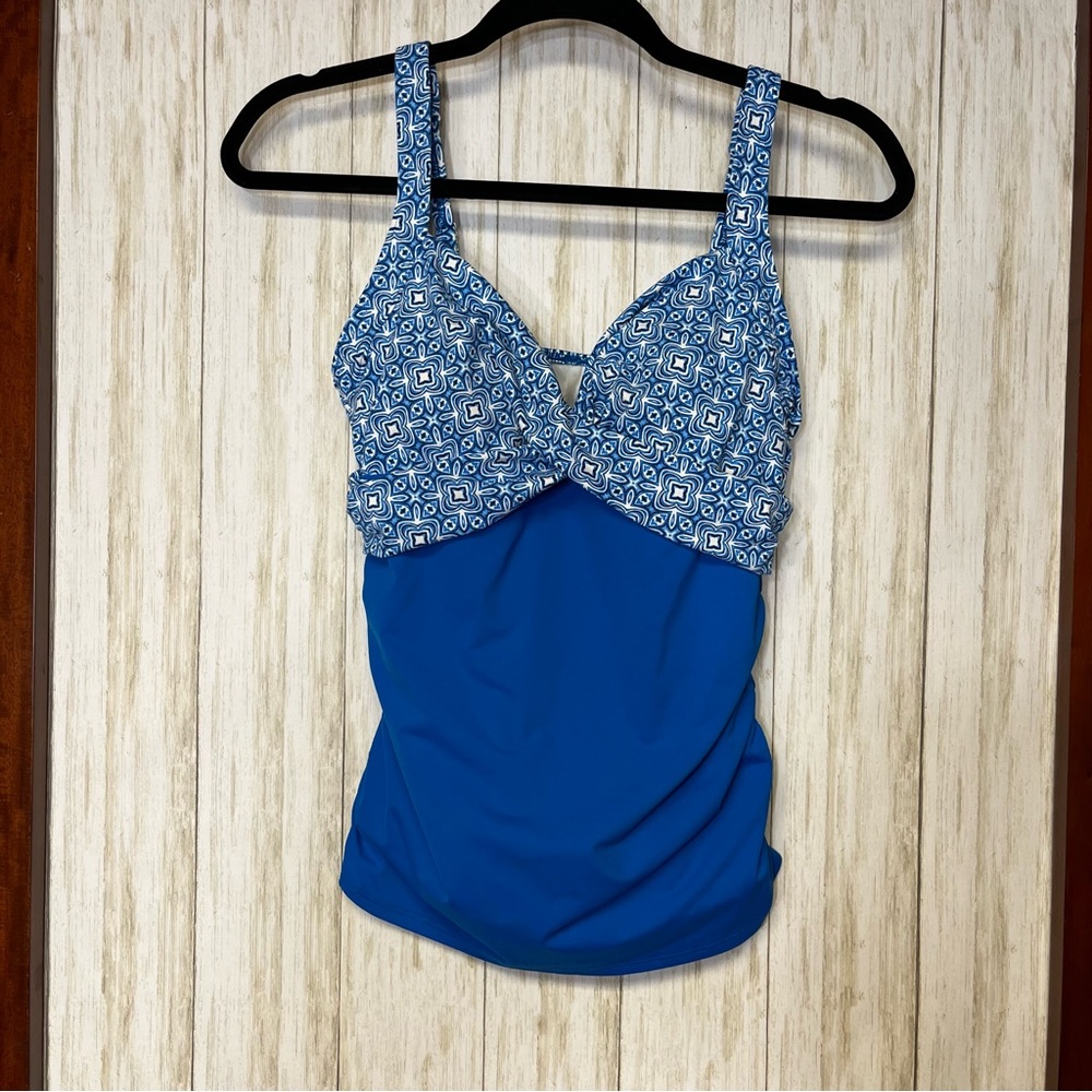Lands’ End Blue & White Swimsuit Top Size 6